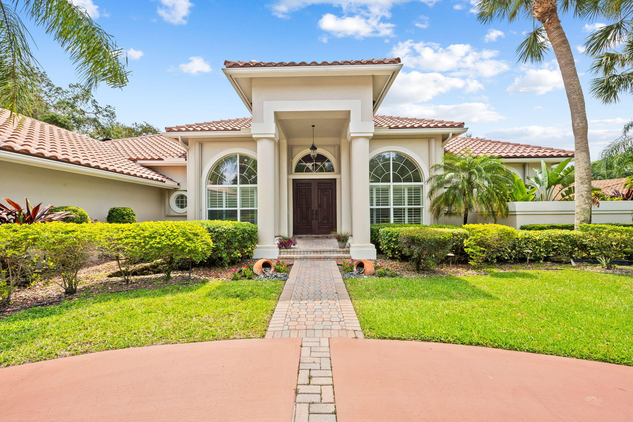 PARKLAND LAKES - Residential