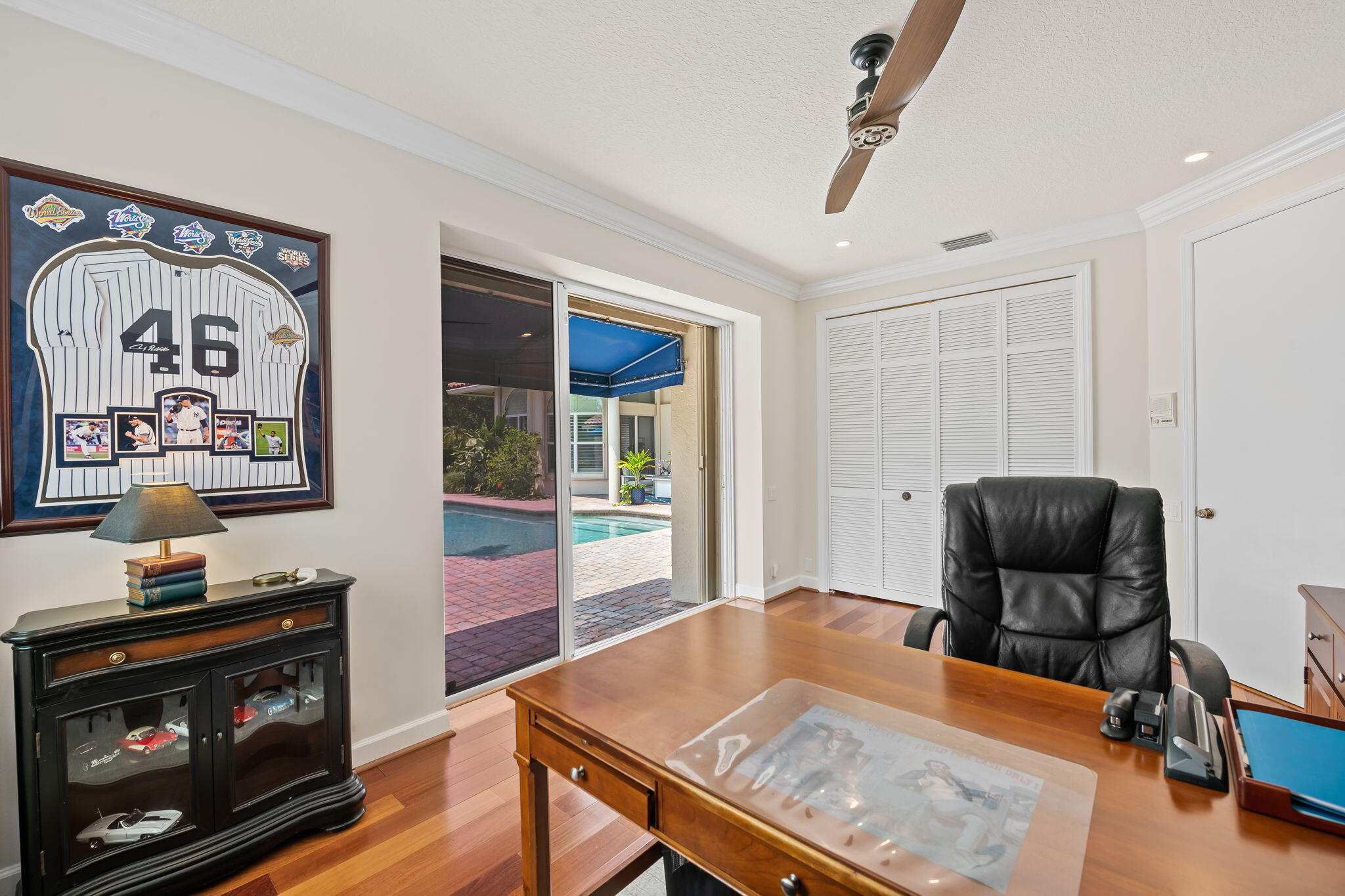 PARKLAND LAKES - Residential