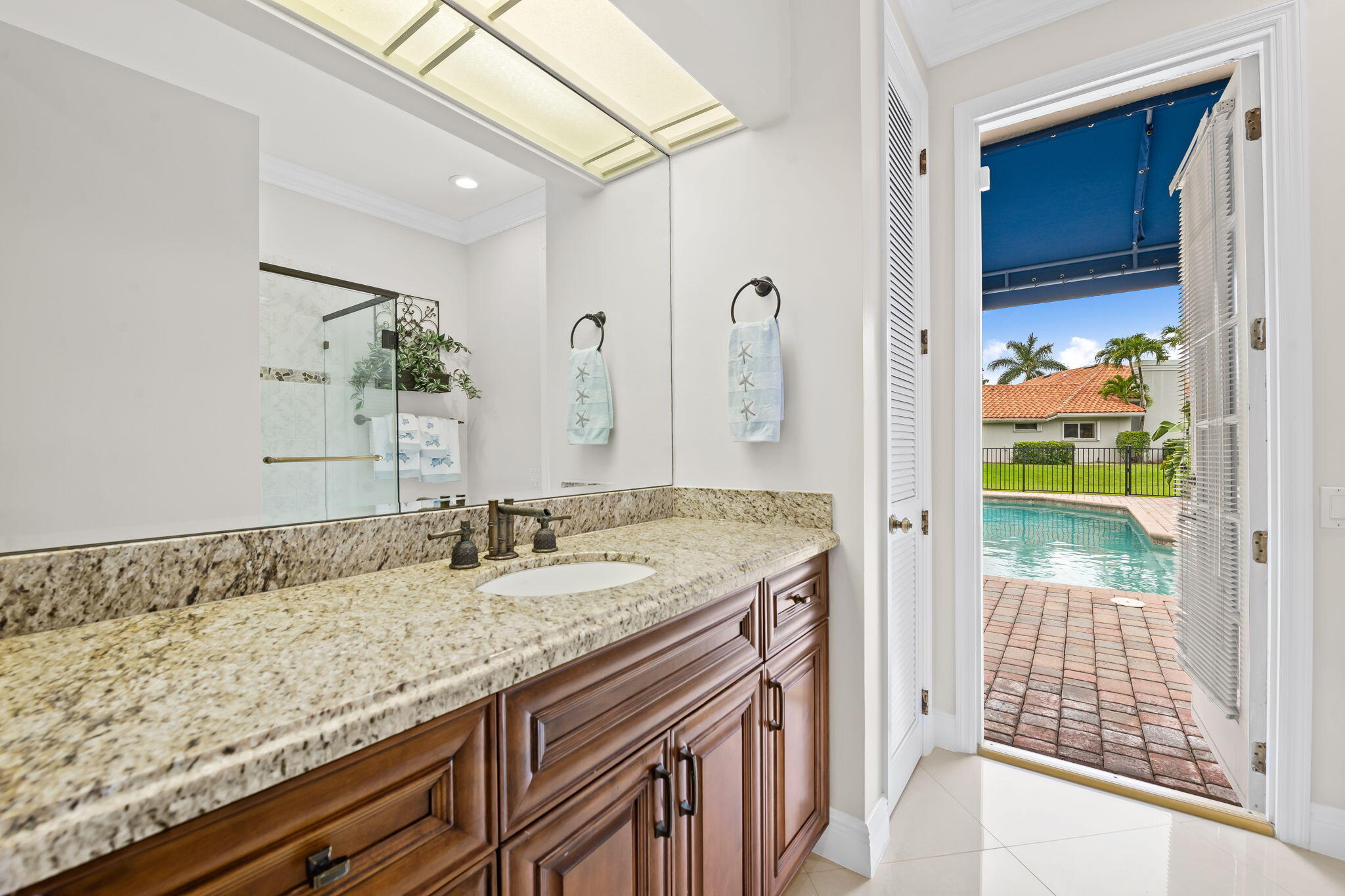 PARKLAND LAKES - Residential