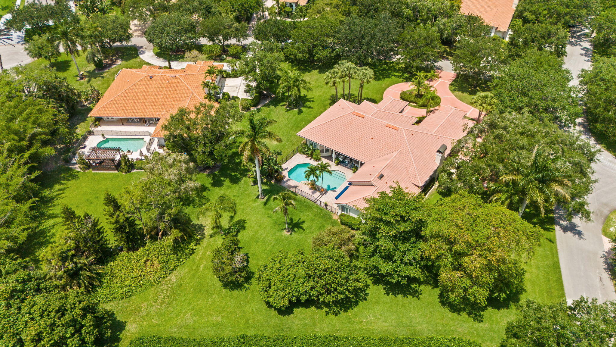 PARKLAND LAKES - Residential