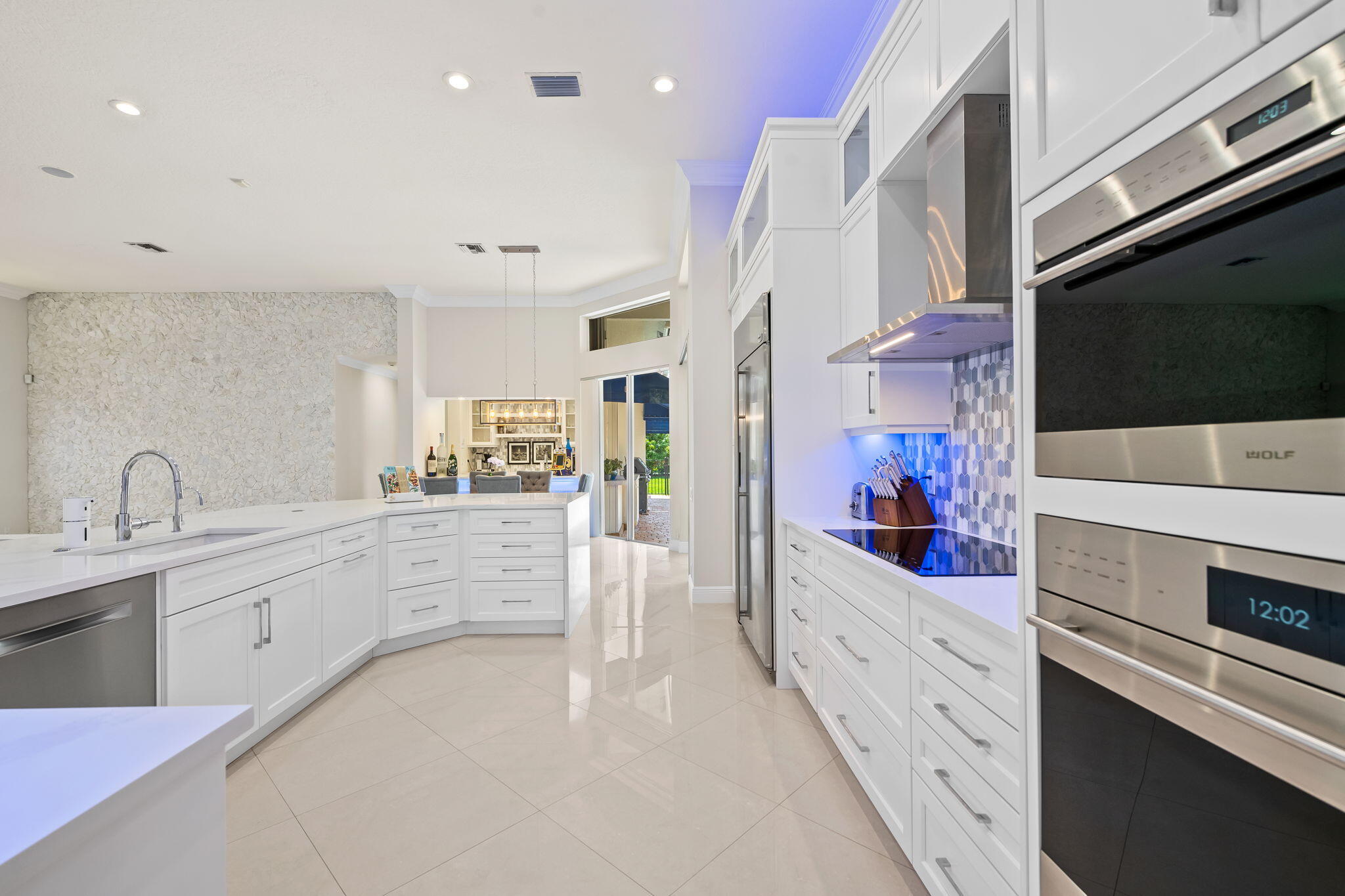 PARKLAND LAKES - Residential
