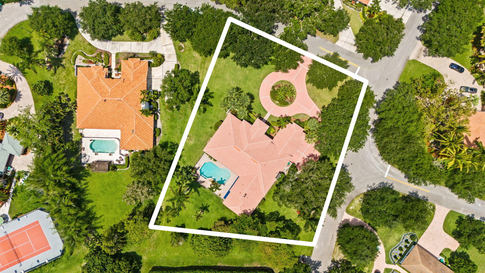 PARKLAND LAKES - Residential