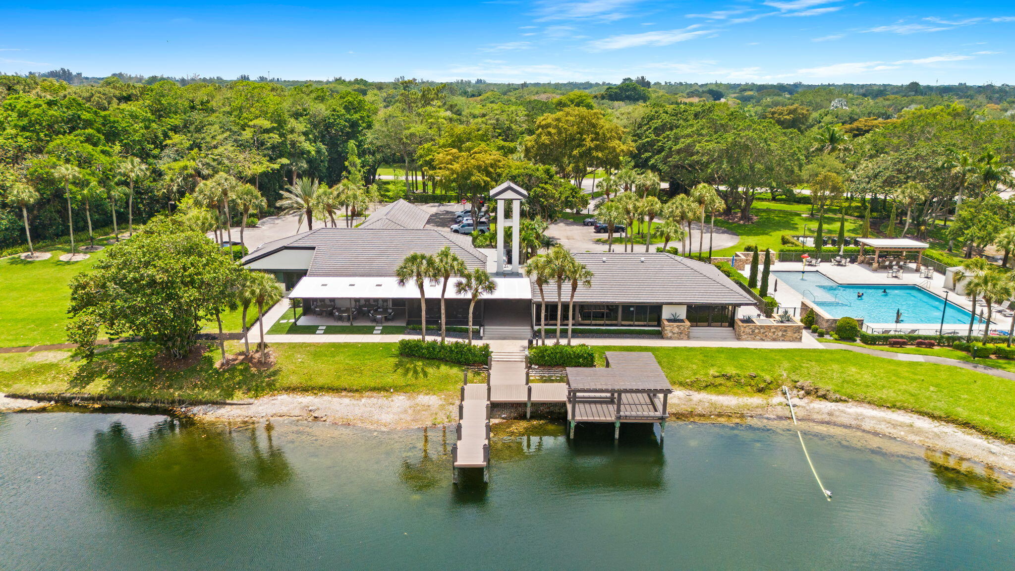PARKLAND LAKES - Residential