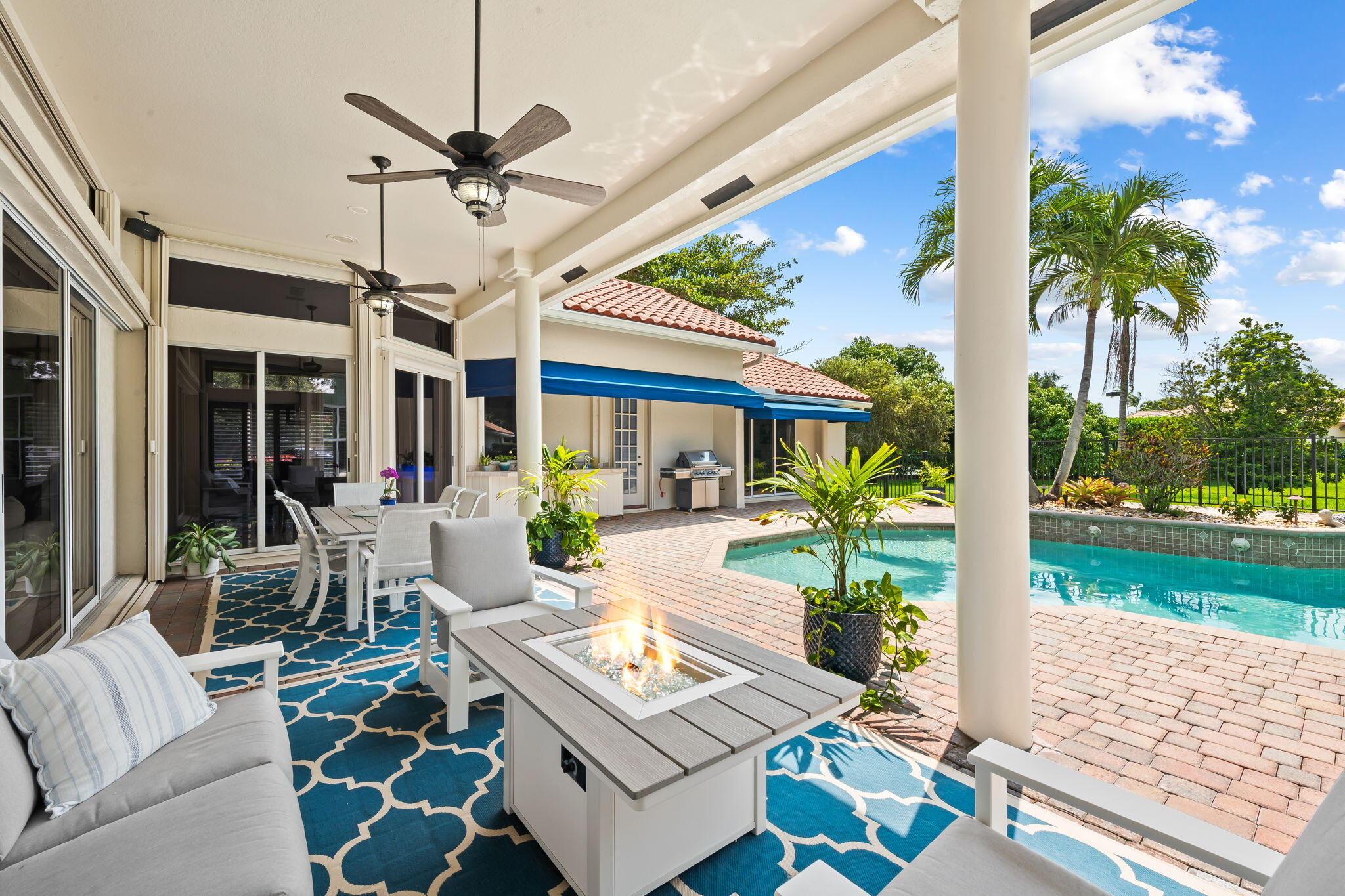 PARKLAND LAKES - Residential