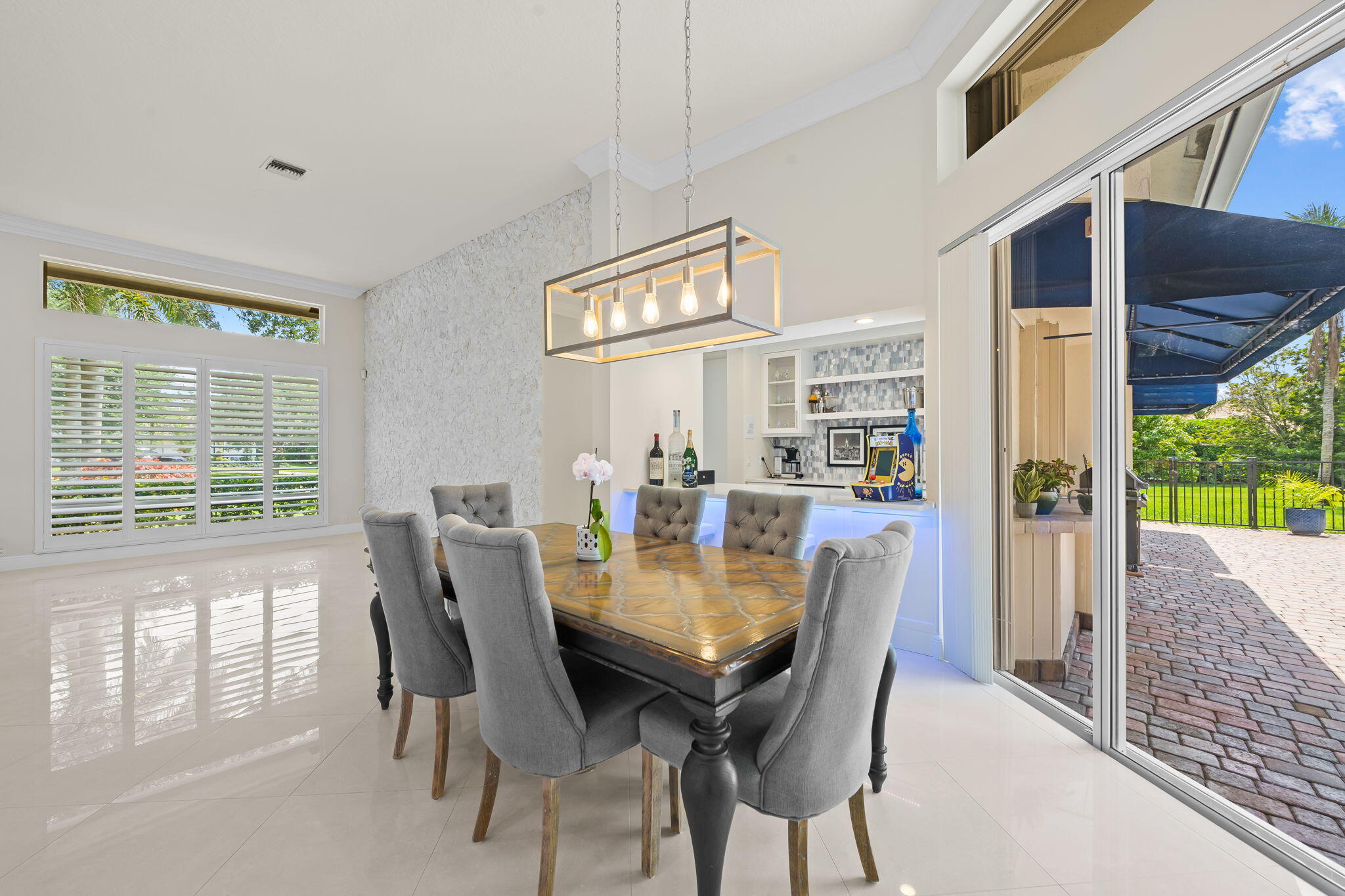 PARKLAND LAKES - Residential