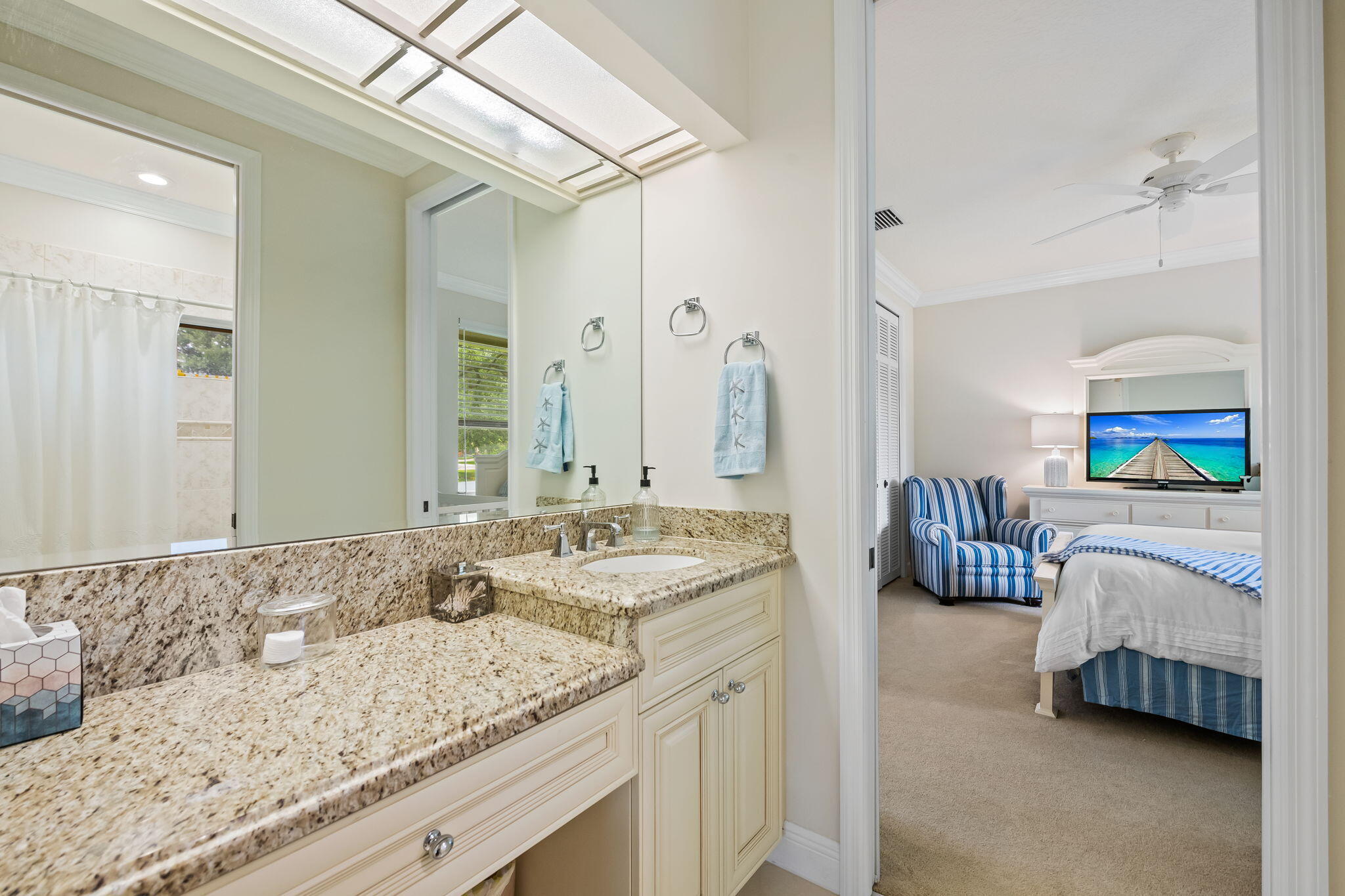 PARKLAND LAKES - Residential