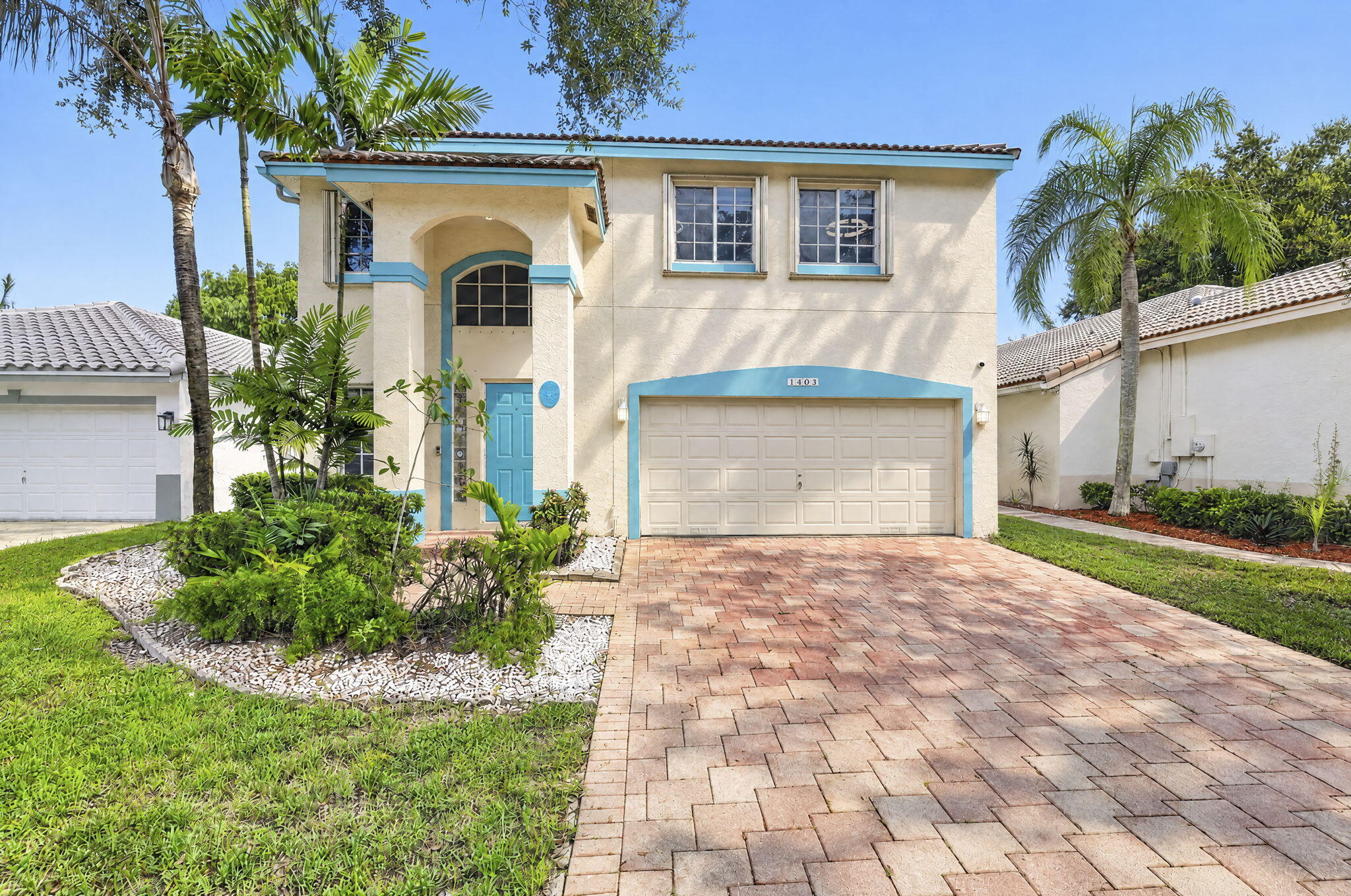 1403 BANYAN Circle