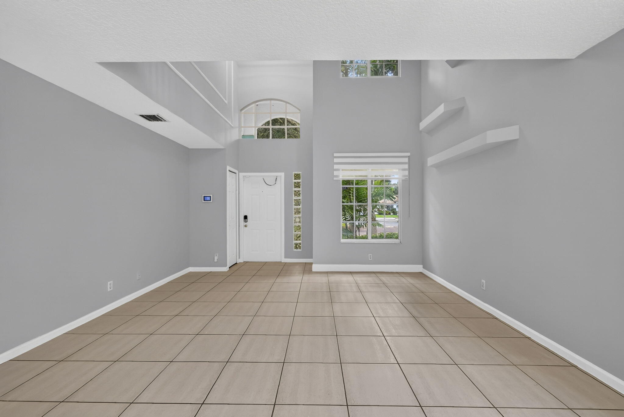 1403 BANYAN Circle