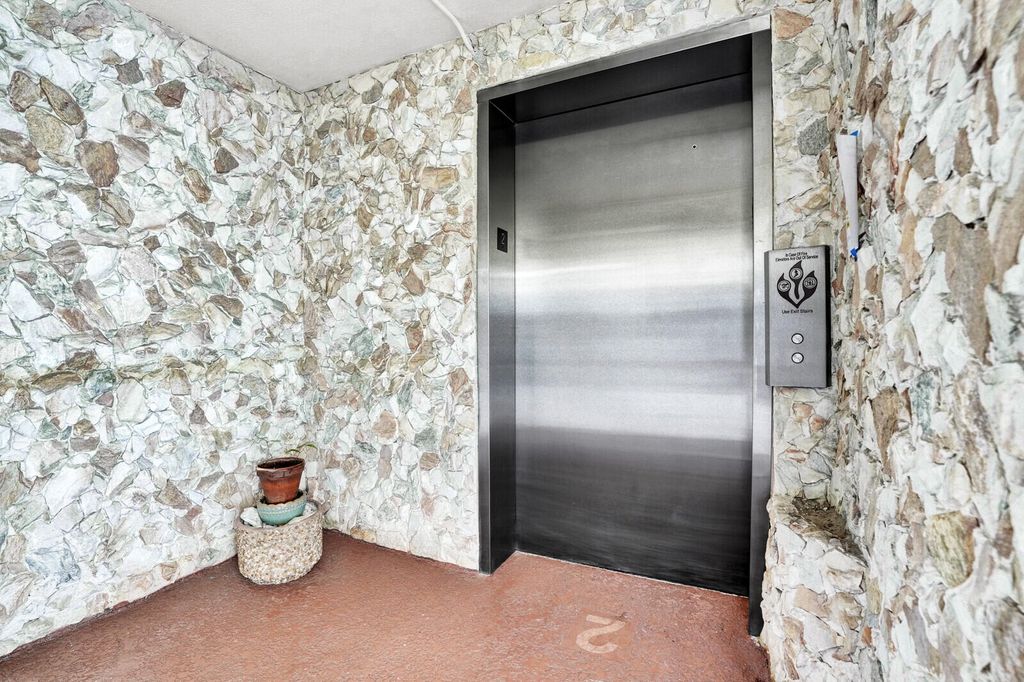 Photo of 2102 Lucaya Bend #F2, Pompano Beach, FL 33066 (MLS # R11166405)