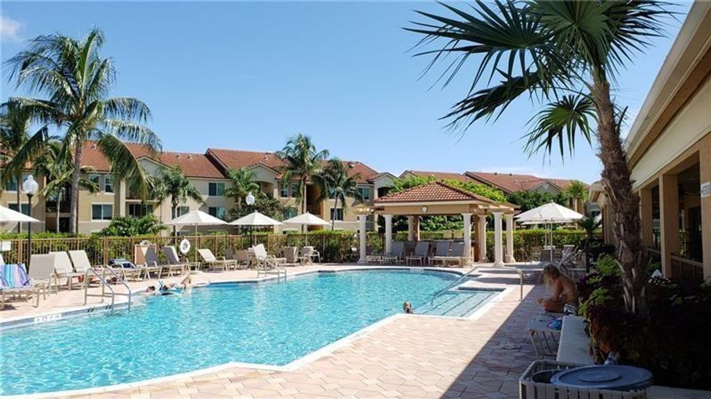 Photo of 1023 Villa Ln, Boynton Beach, FL 33435 (MLS # F10394175)