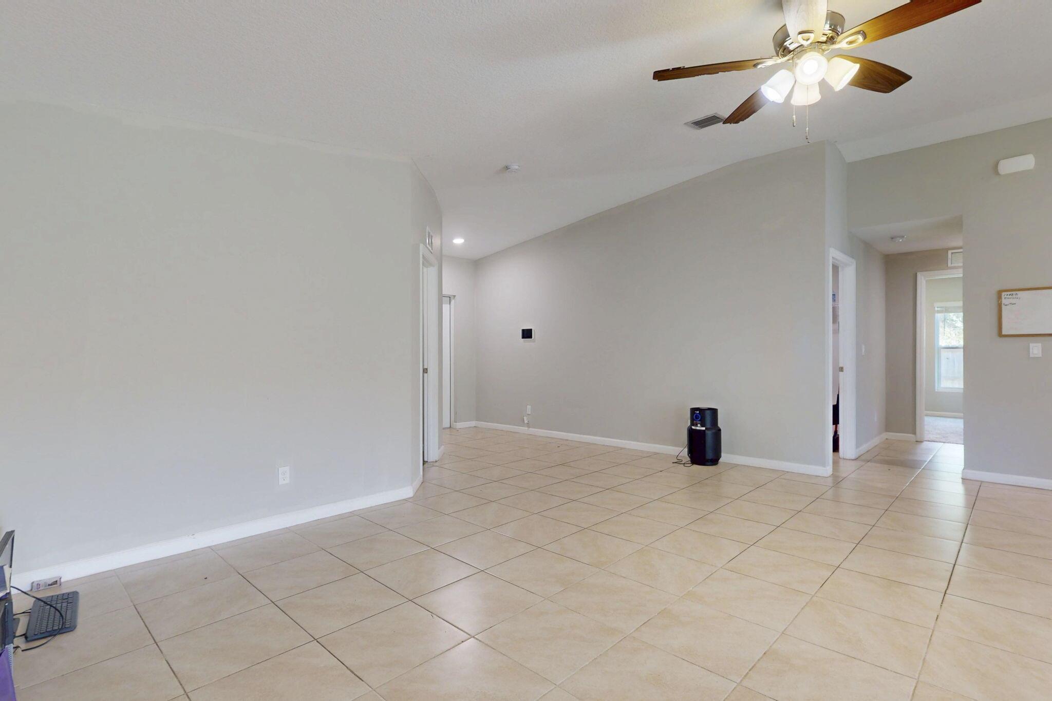 PORT ST LUCIE SECTION 3 - Residential