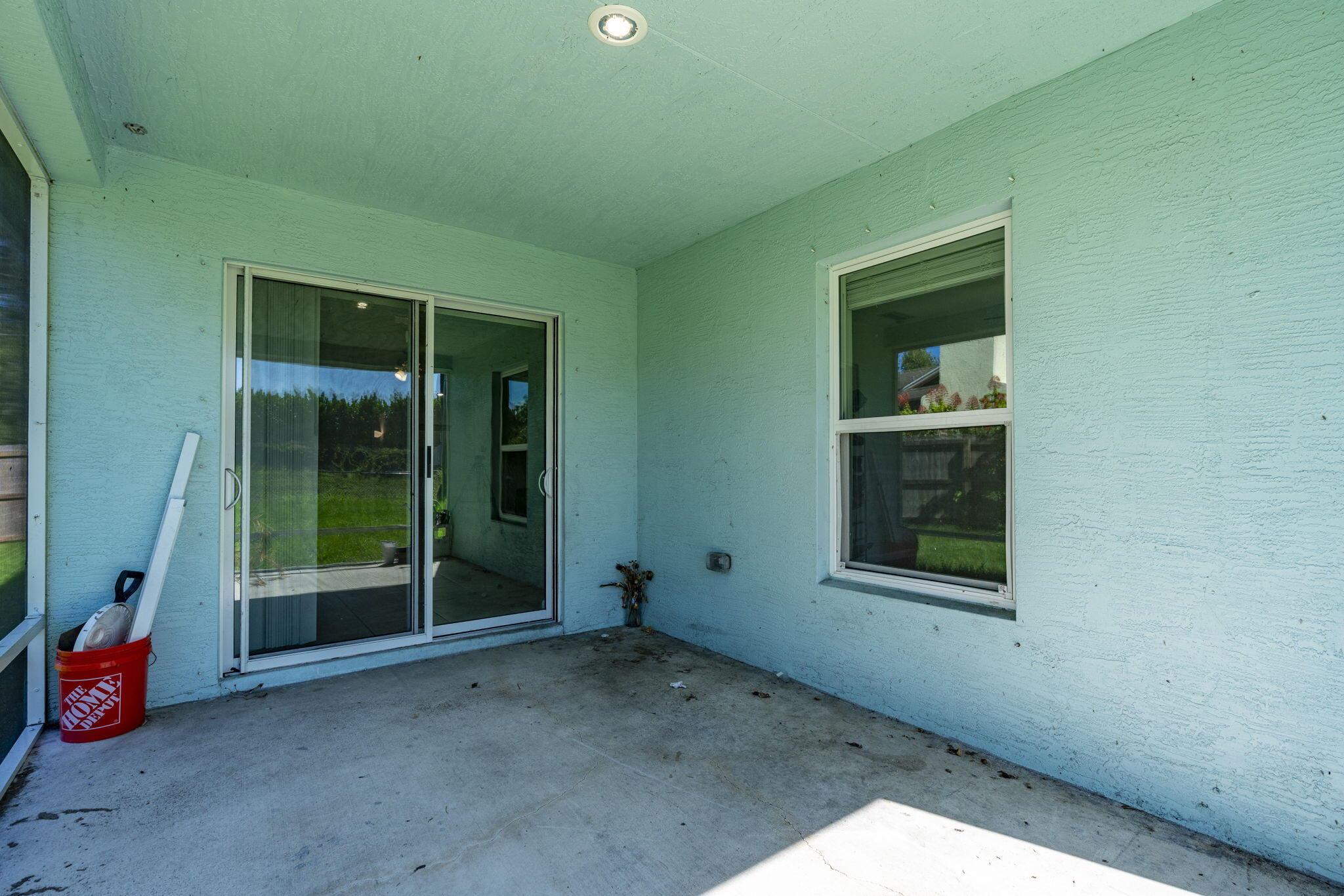 PORT ST LUCIE SECTION 3 - Residential