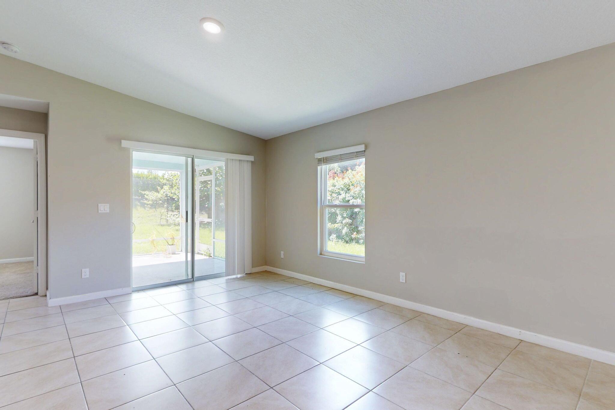 PORT ST LUCIE SECTION 3 - Residential