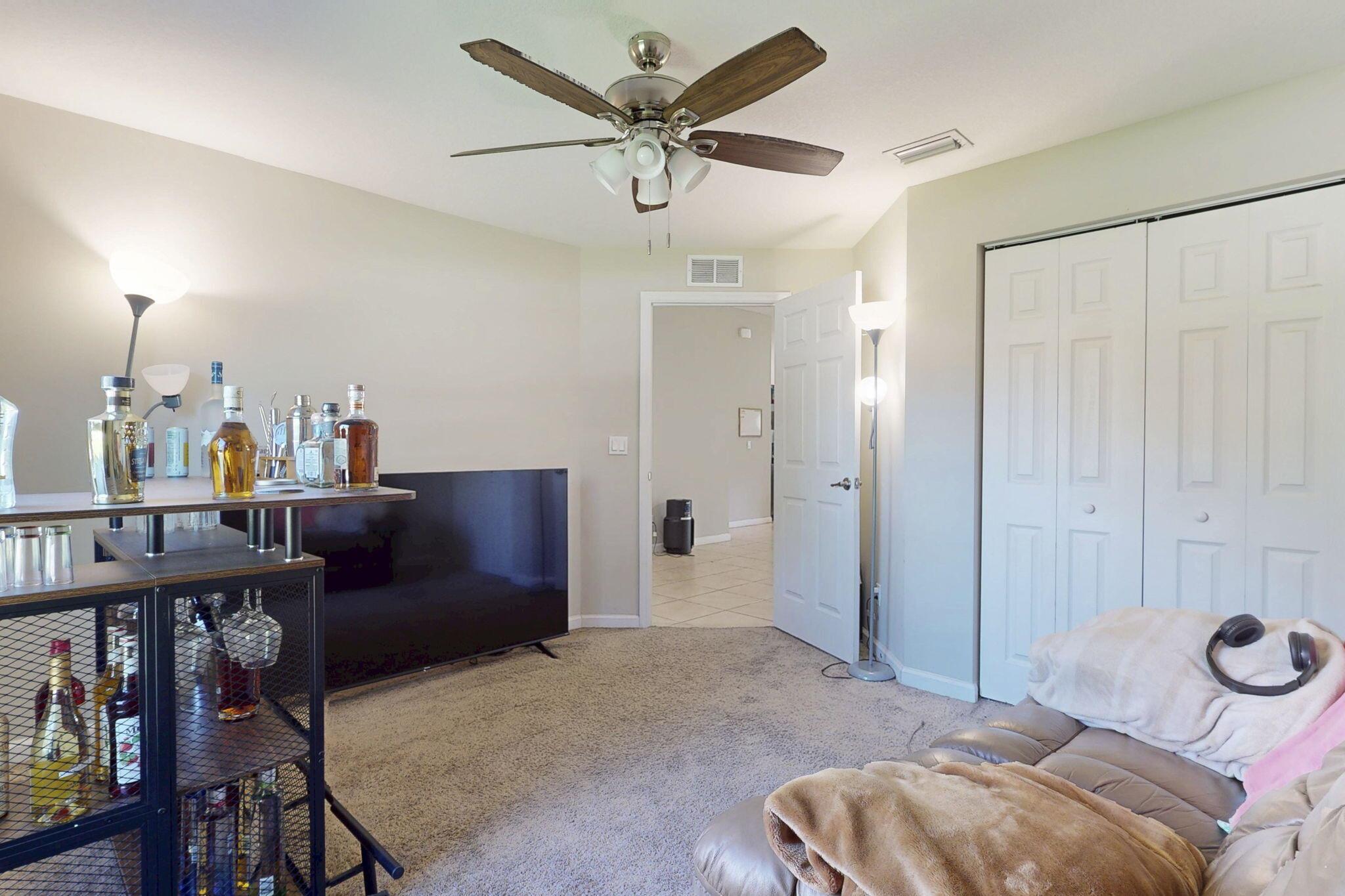 PORT ST LUCIE SECTION 3 - Residential