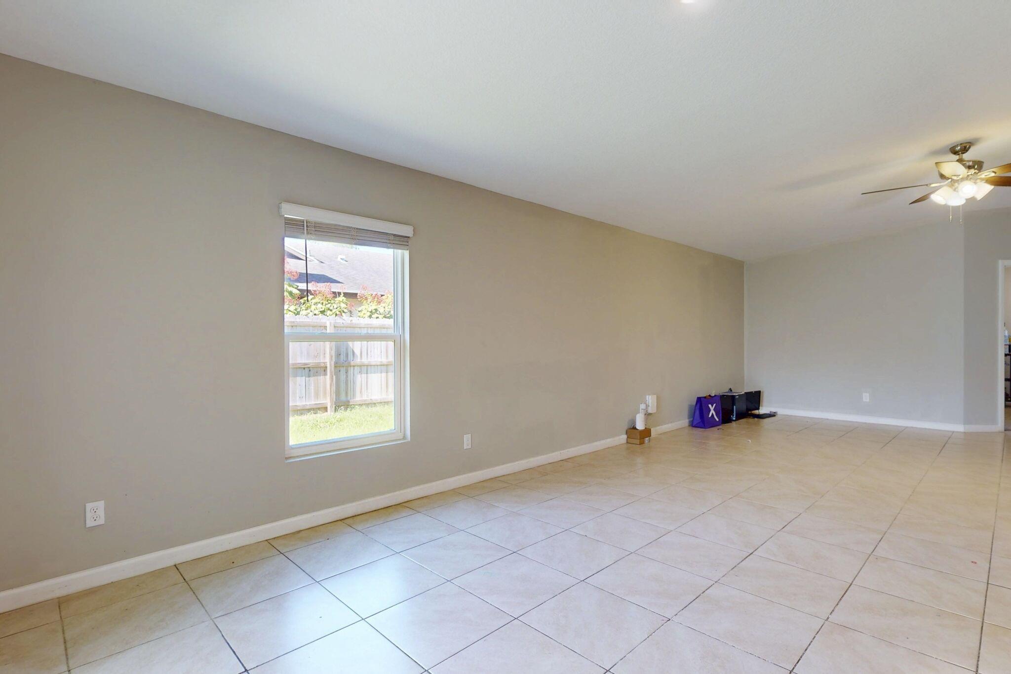 PORT ST LUCIE SECTION 3 - Residential