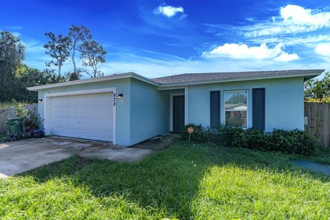 Photo of 872 SE Chaloupe Avenue, Port St Lucie, FL 34983 (MLS # R11136291) Photo of 872 SE Chaloupe Avenue, Port St Lucie, FL 34983 (MLS # R11136291)