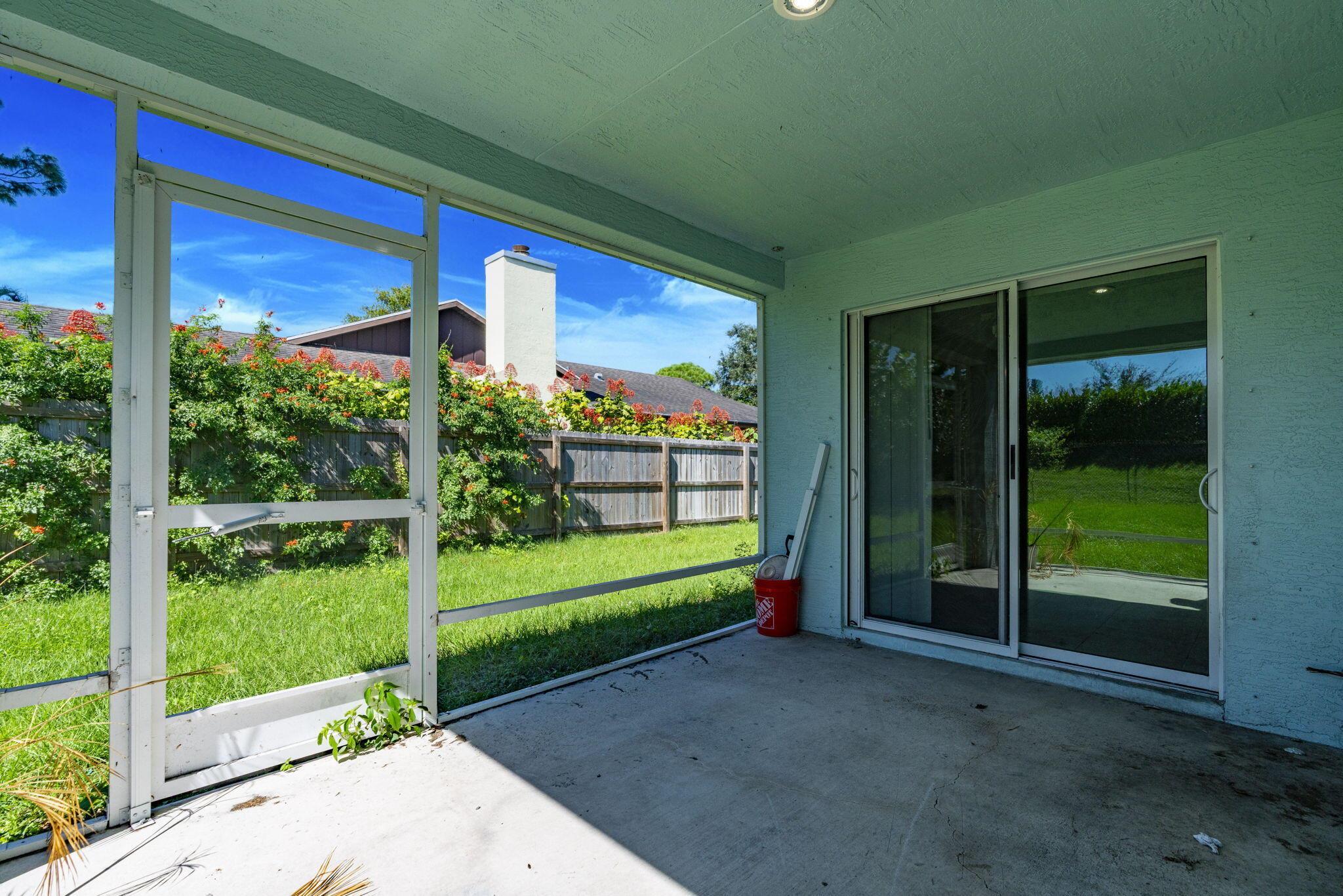 PORT ST LUCIE SECTION 3 - Residential