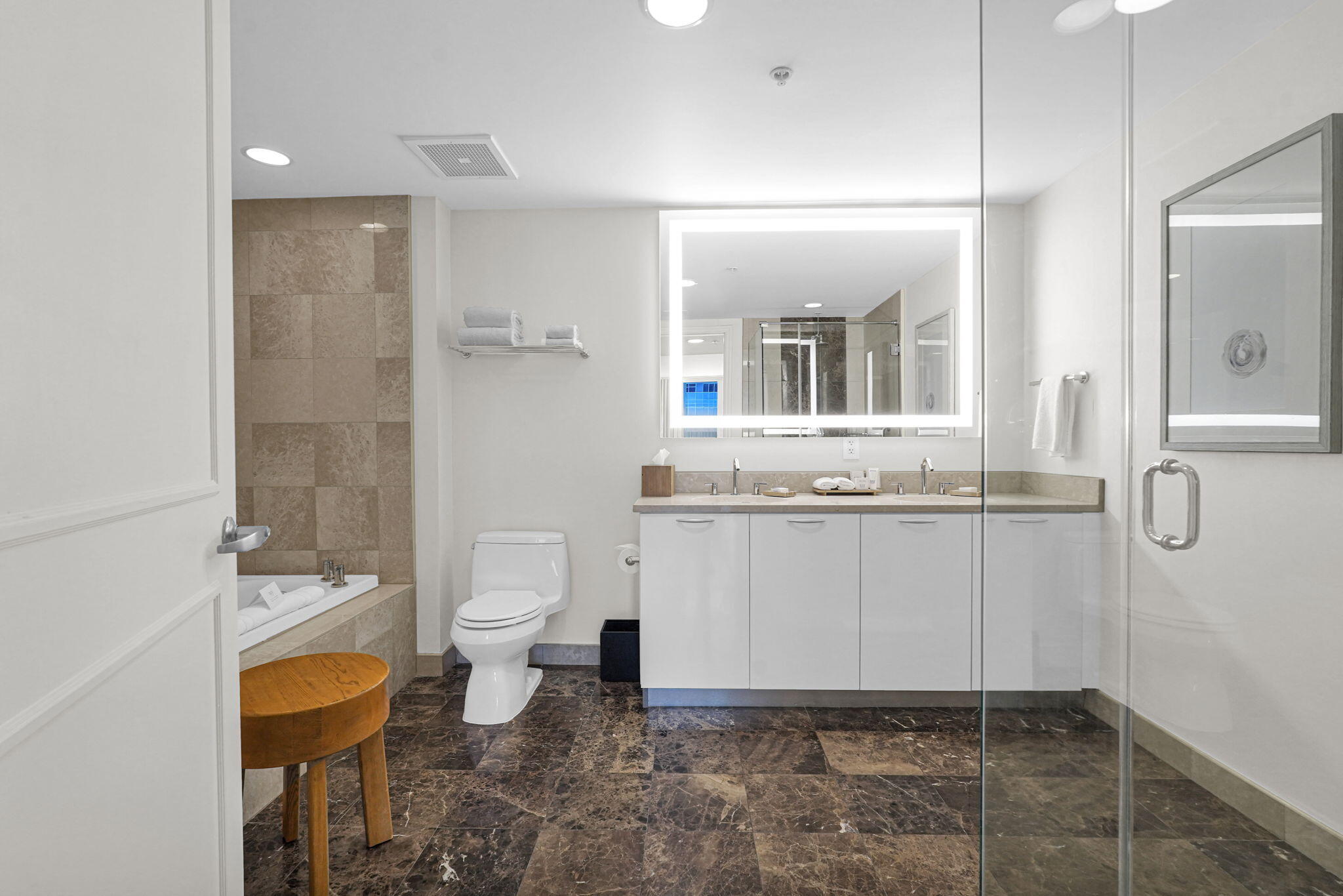 Q CLUB RESORT & RESIDENCES CONDO - Residential