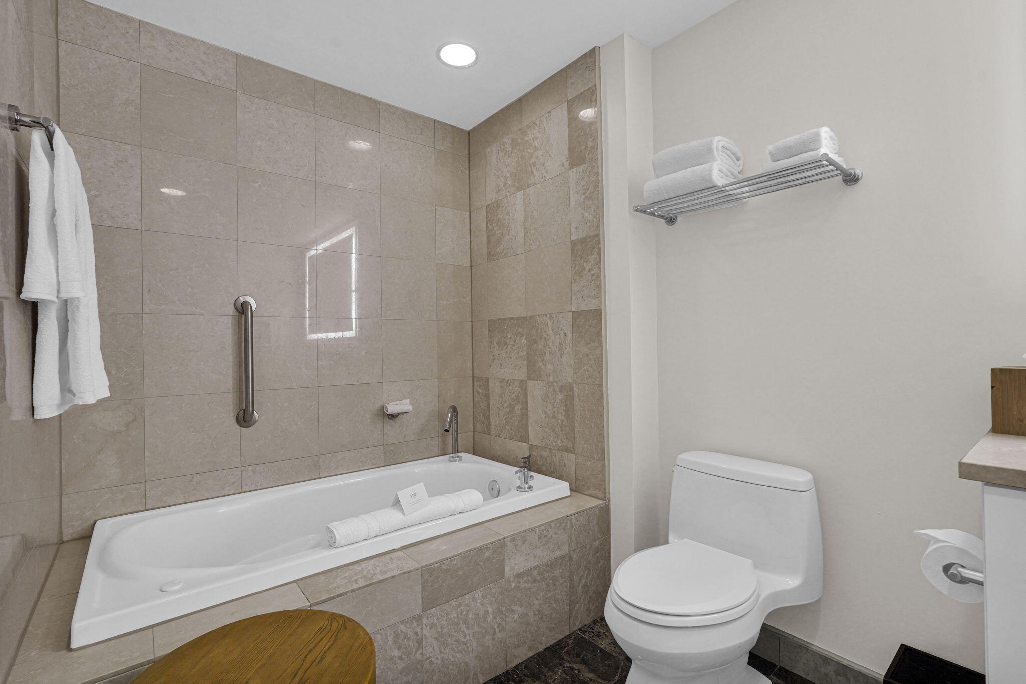 Q CLUB RESORT & RESIDENCES CONDO - Residential