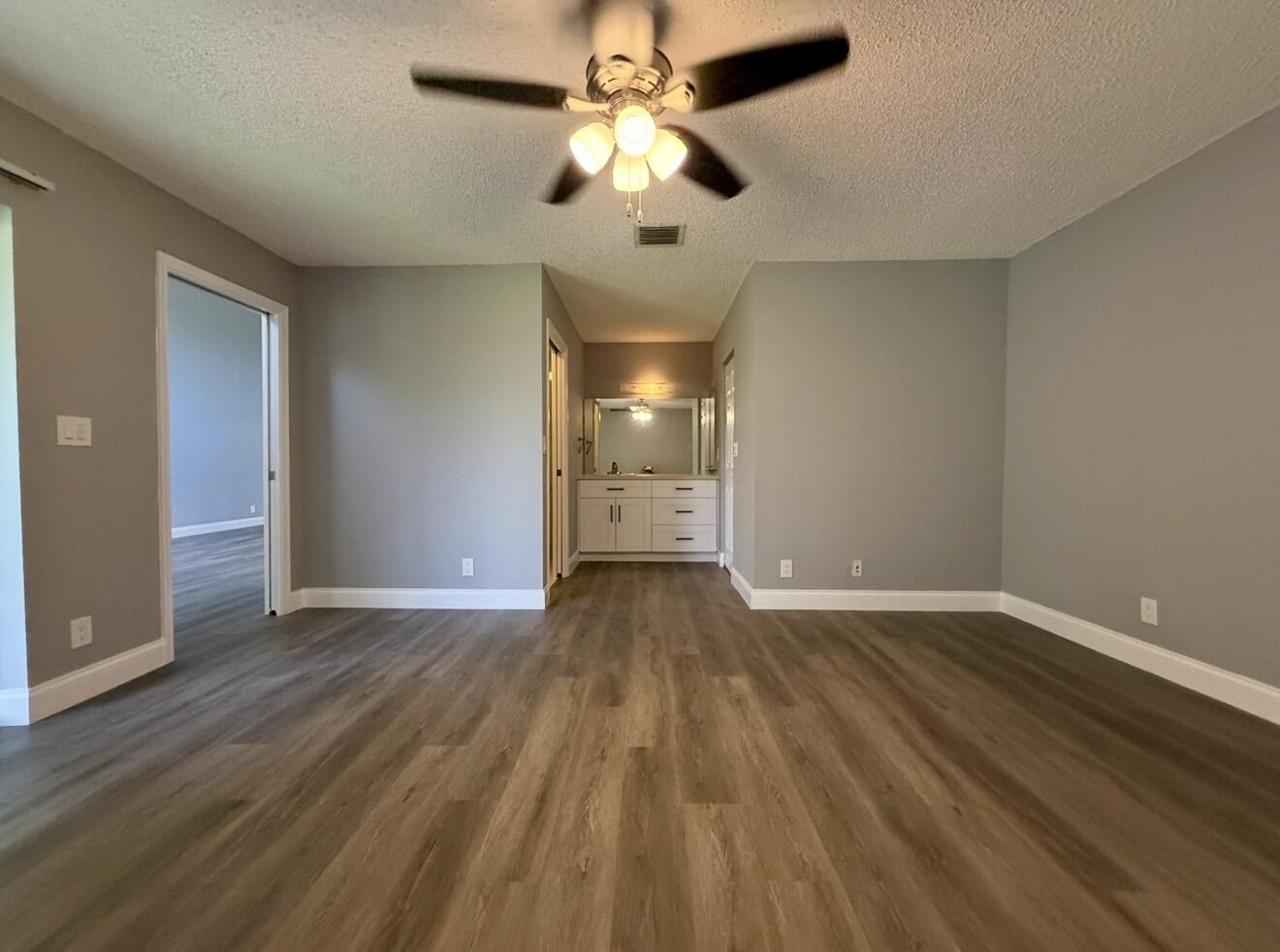 WINDWOOD UNIT I - Residential Lease