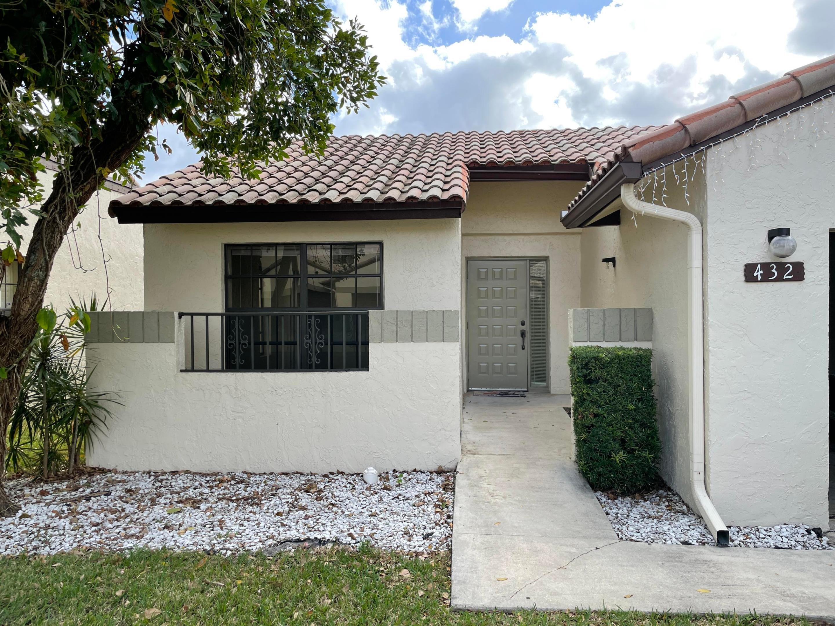 WINDWOOD UNIT I - Residential Lease