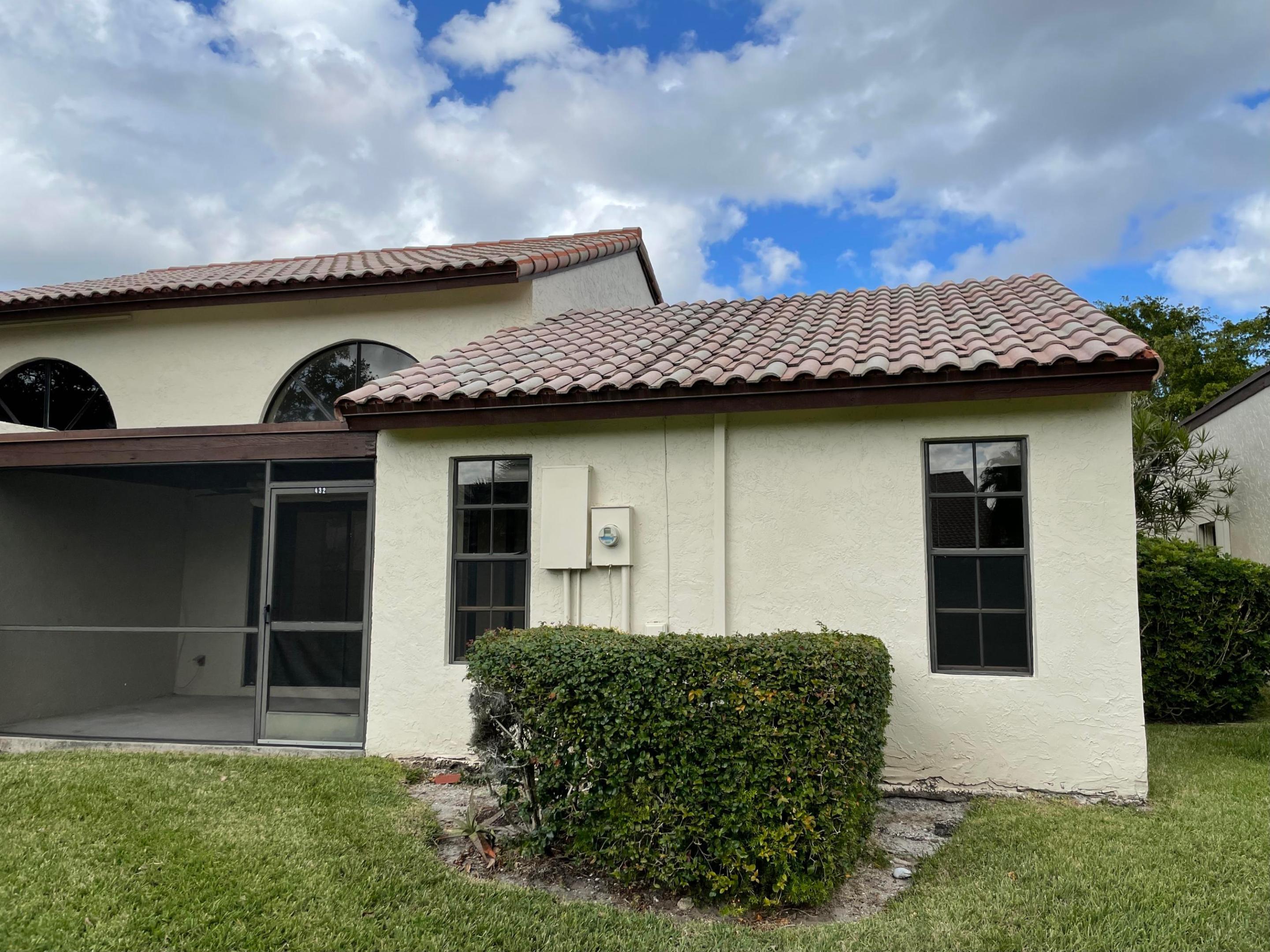 WINDWOOD UNIT I - Residential Lease
