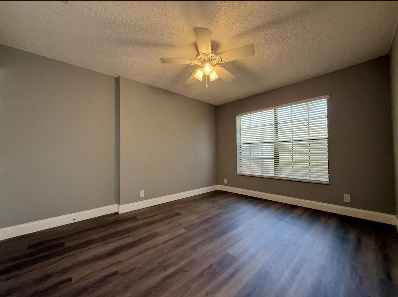 WINDWOOD UNIT I - Residential Lease