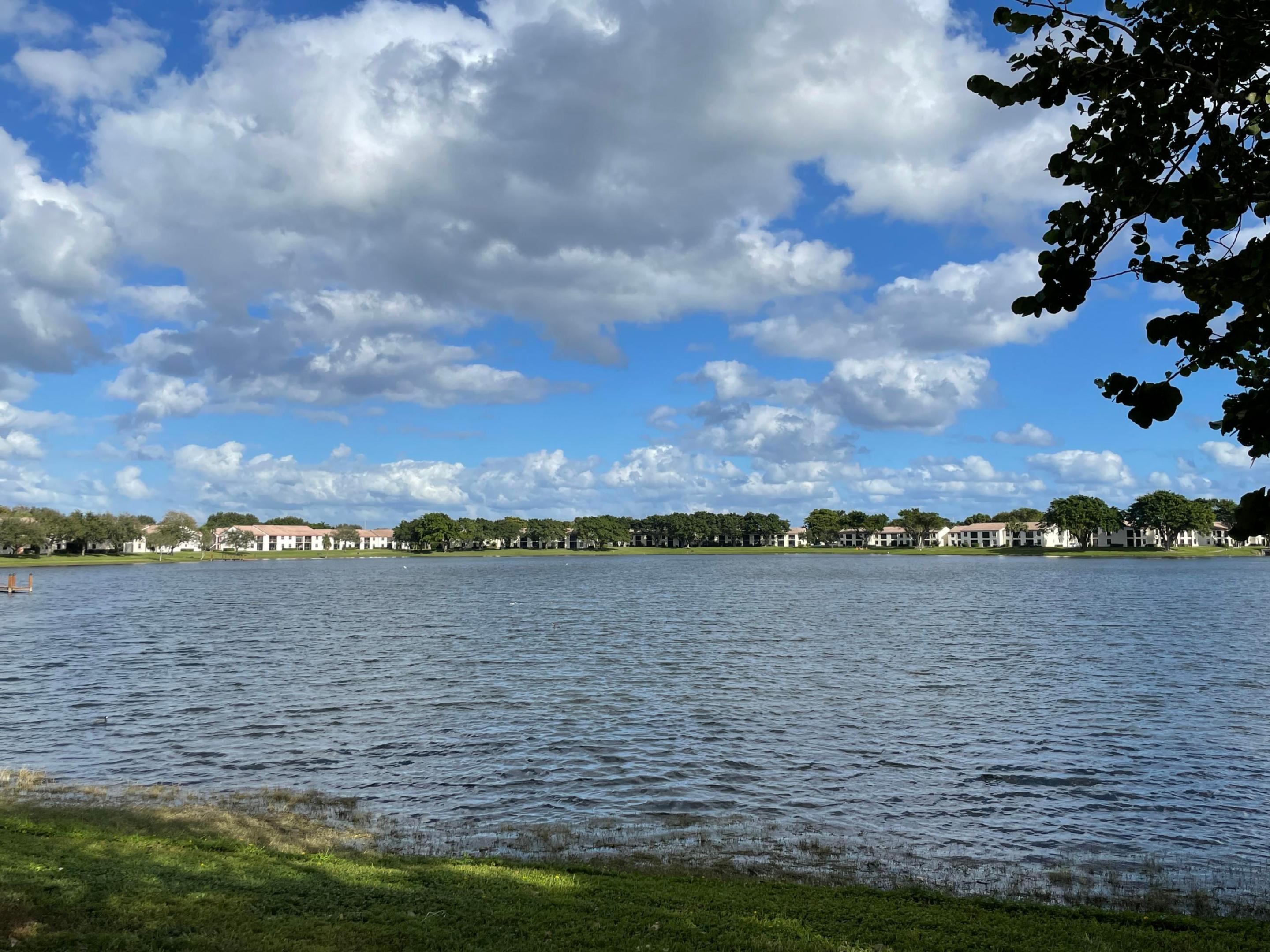 WINDWOOD UNIT I - Residential Lease