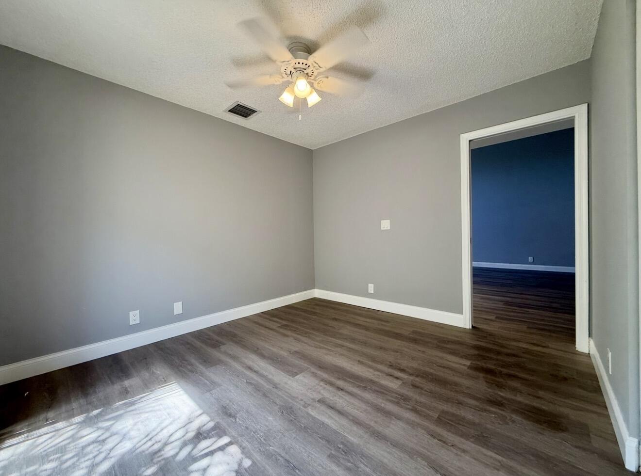 WINDWOOD UNIT I - Residential Lease