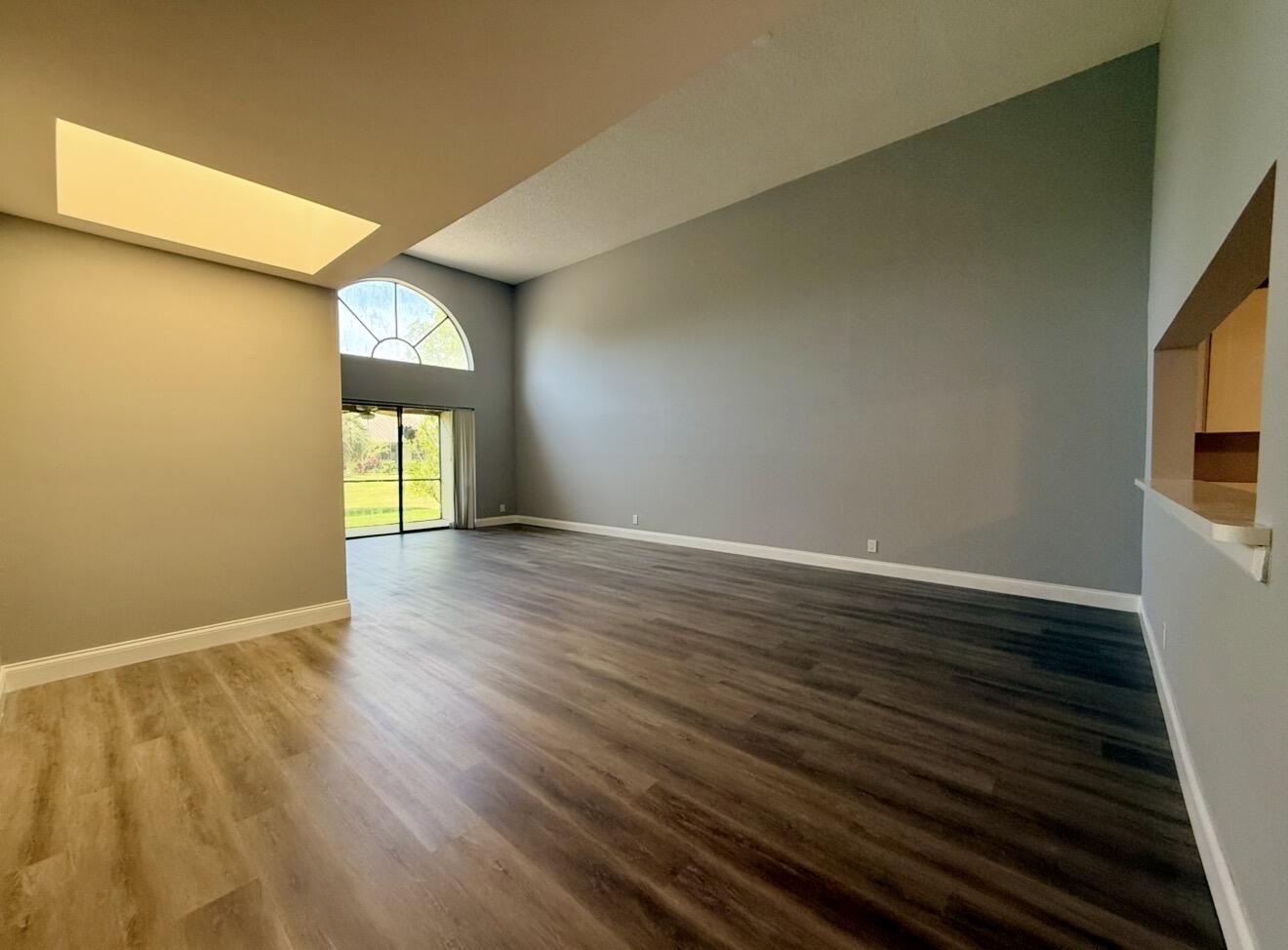 WINDWOOD UNIT I - Residential Lease
