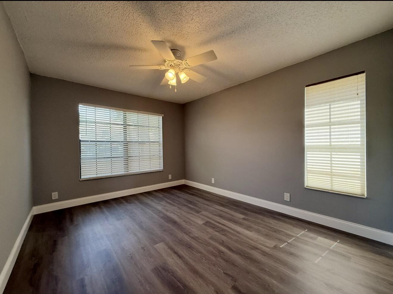 WINDWOOD UNIT I - Residential Lease