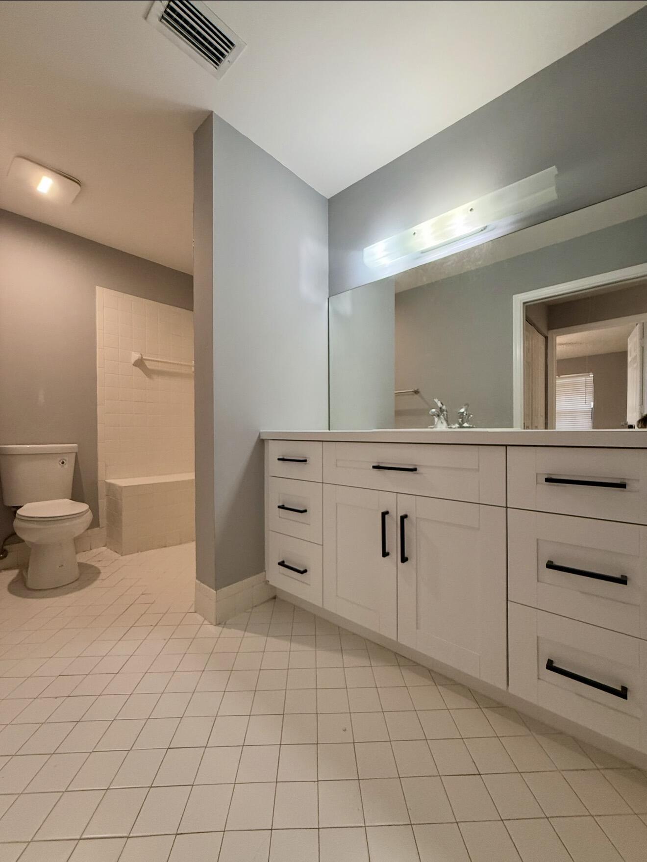 WINDWOOD UNIT I - Residential Lease