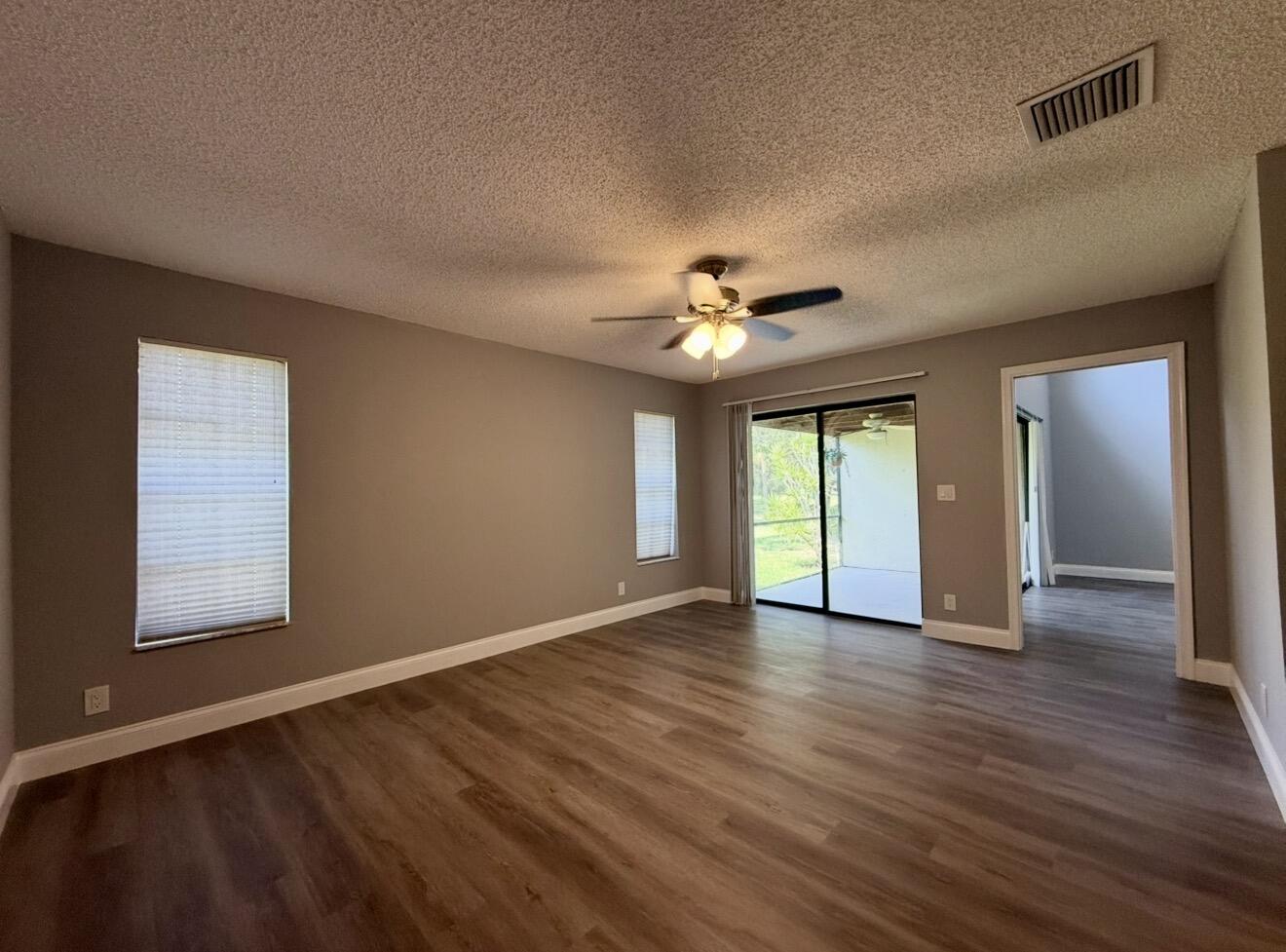 WINDWOOD UNIT I - Residential Lease