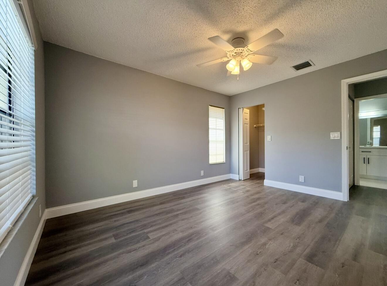 WINDWOOD UNIT I - Residential Lease