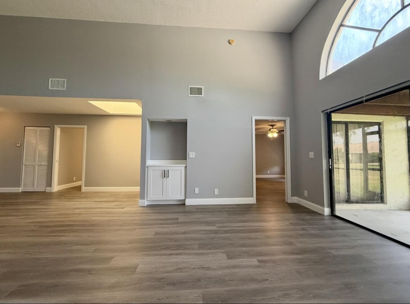 WINDWOOD UNIT I - Residential Lease