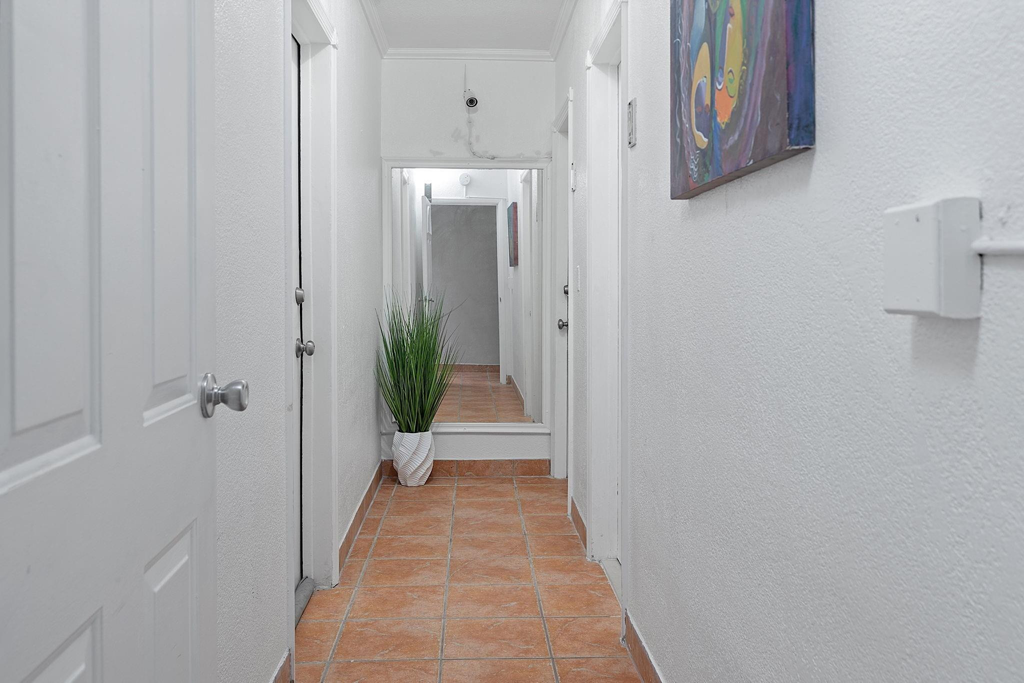 Galt Ocean Mile 34-16 B - Residential Lease