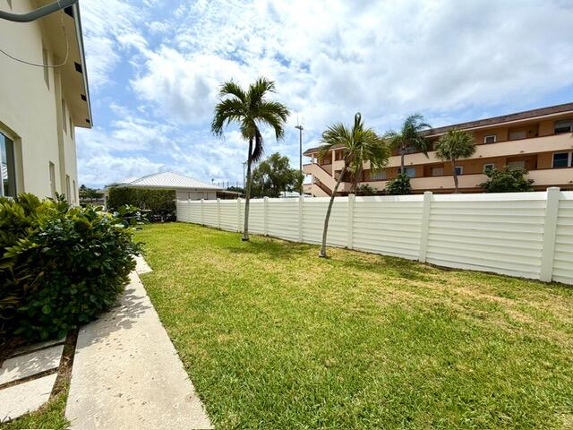 CORAL KEY VILLAS 5TH SEC - Residential Lease