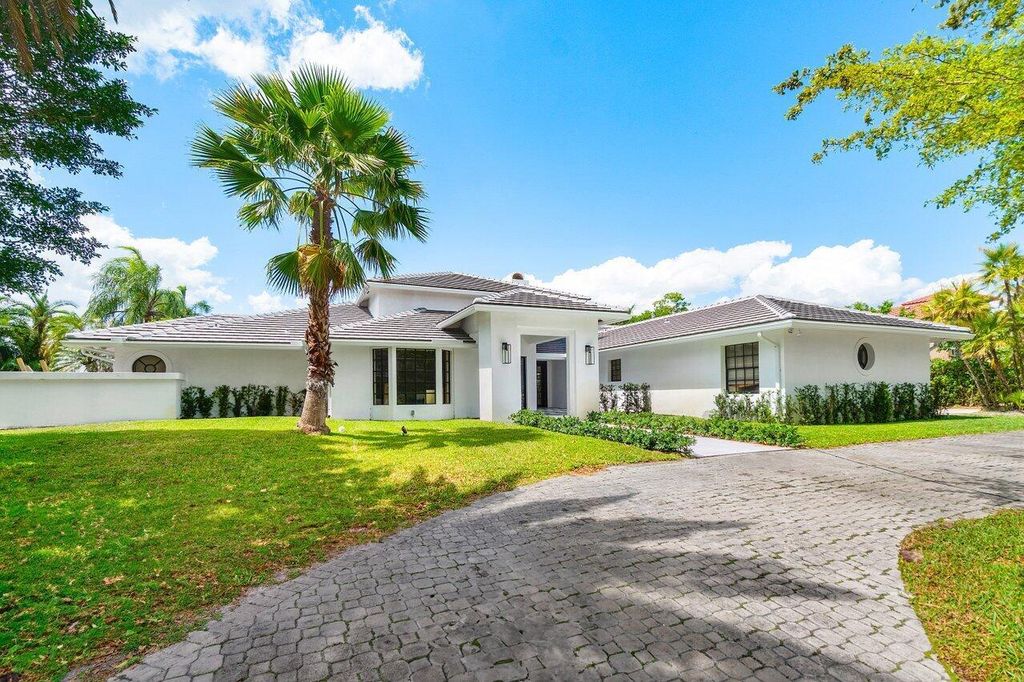 Photo of 11839 Maidstone Drive, Wellington, FL 33414 (MLS # R11140966)