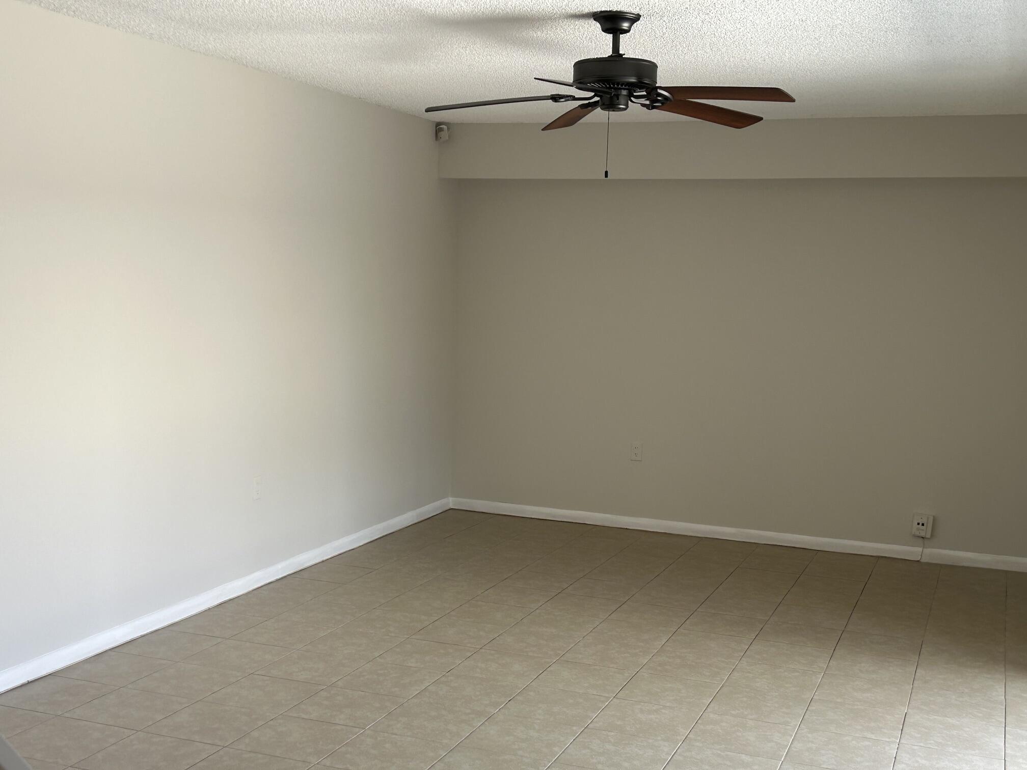 VILLAGE OF SANDALWOOD LAKES SOUTH - Residential