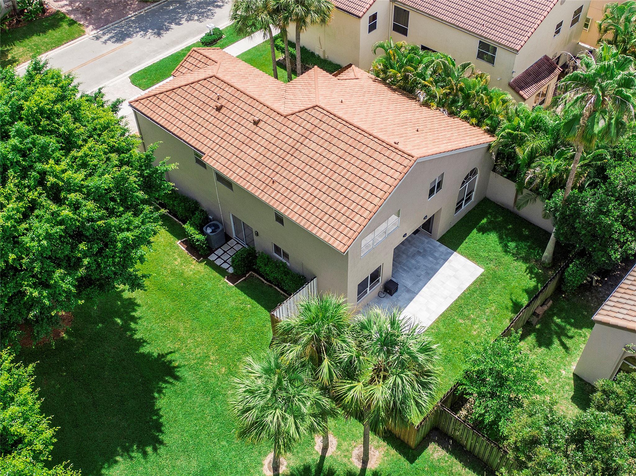 7701 NW 61st Ter