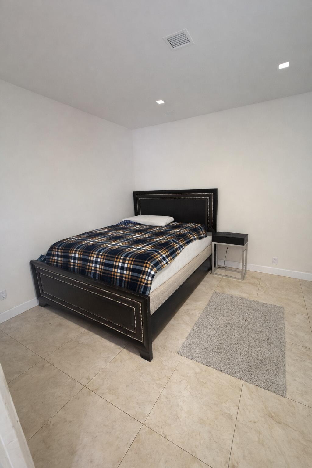 MODEL LAND CO - Residential