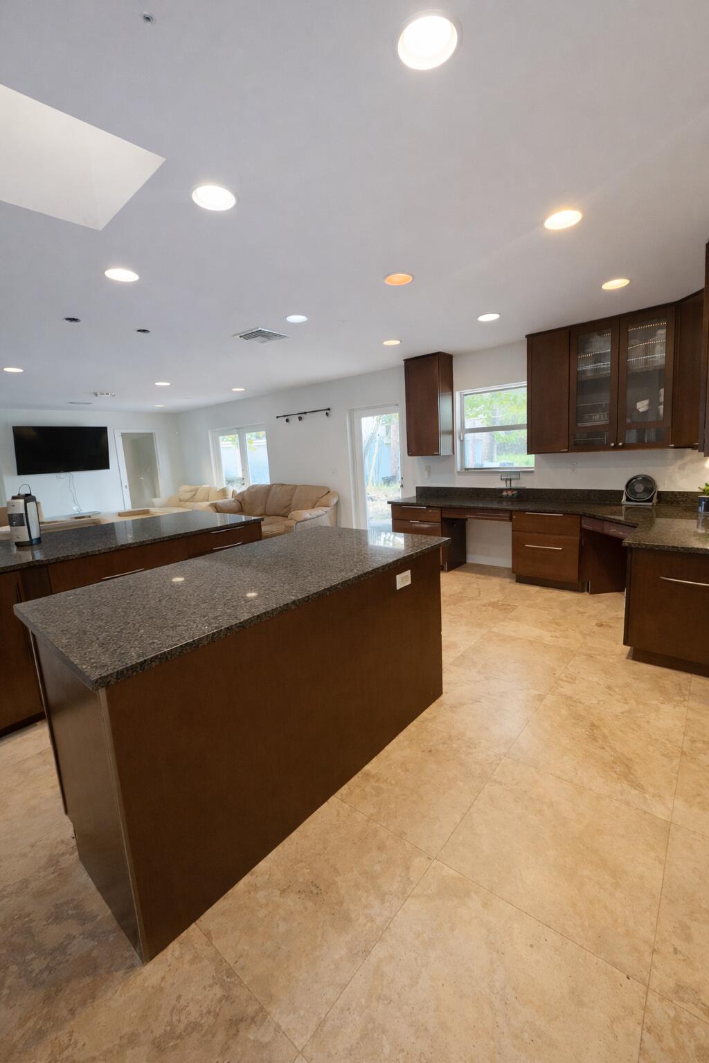 MODEL LAND CO - Residential