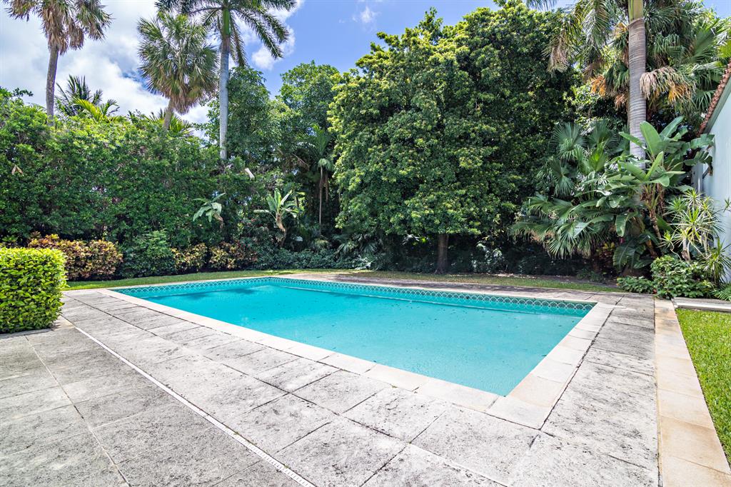 Tropic Isle - Residential