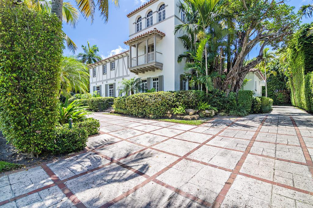 Tropic Isle - Residential