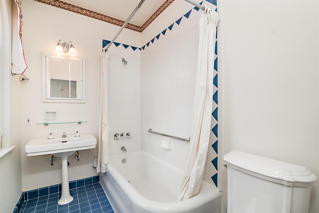 Tropic Isle - Residential