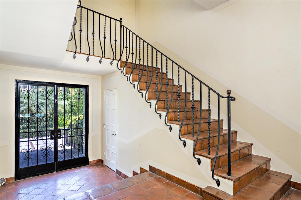 Tropic Isle - Residential