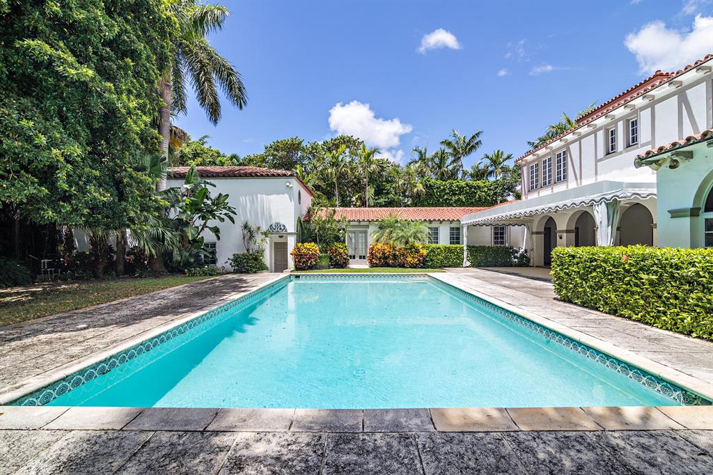 Tropic Isle - Residential