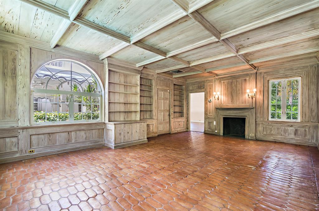 Tropic Isle - Residential