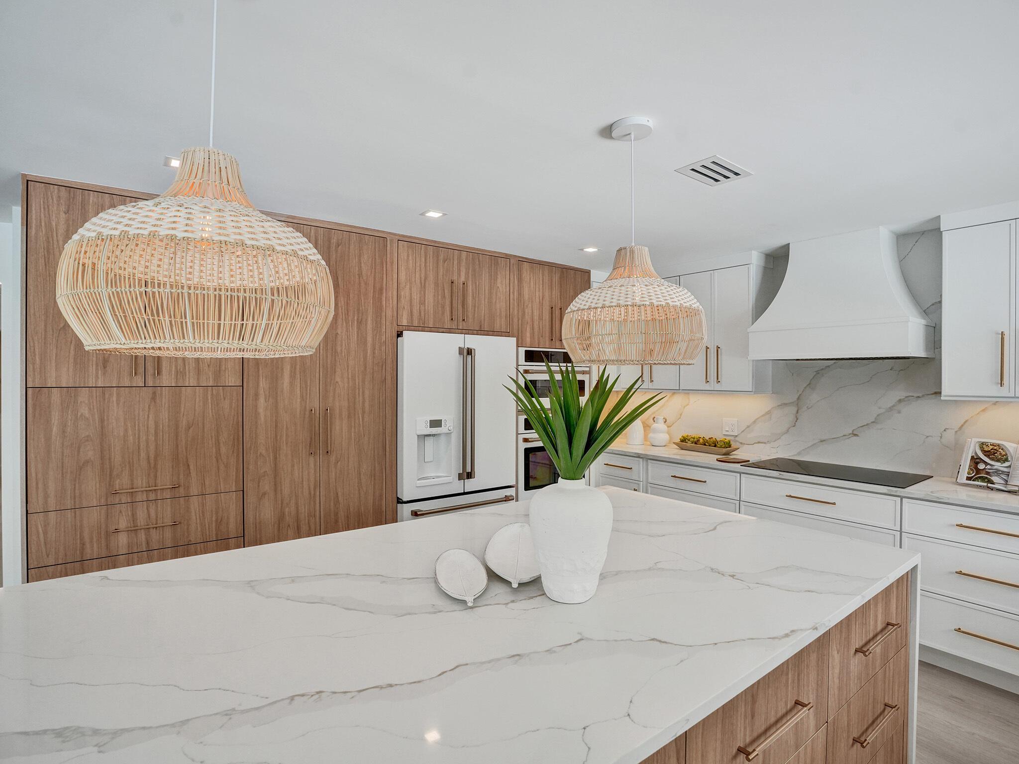 S/D OF 8-46-43 - Residential