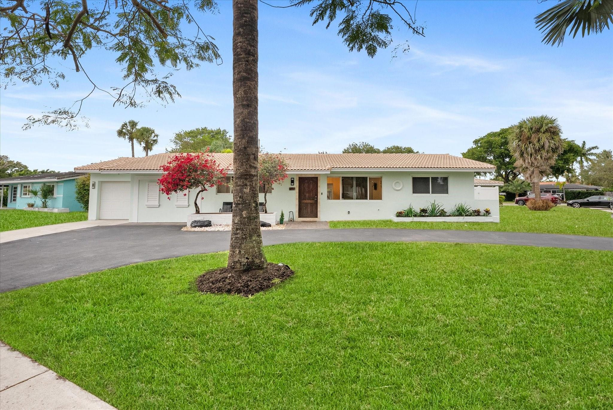 Country Club Village Sec - Residential Lease